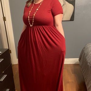 Maxi dress with pockets